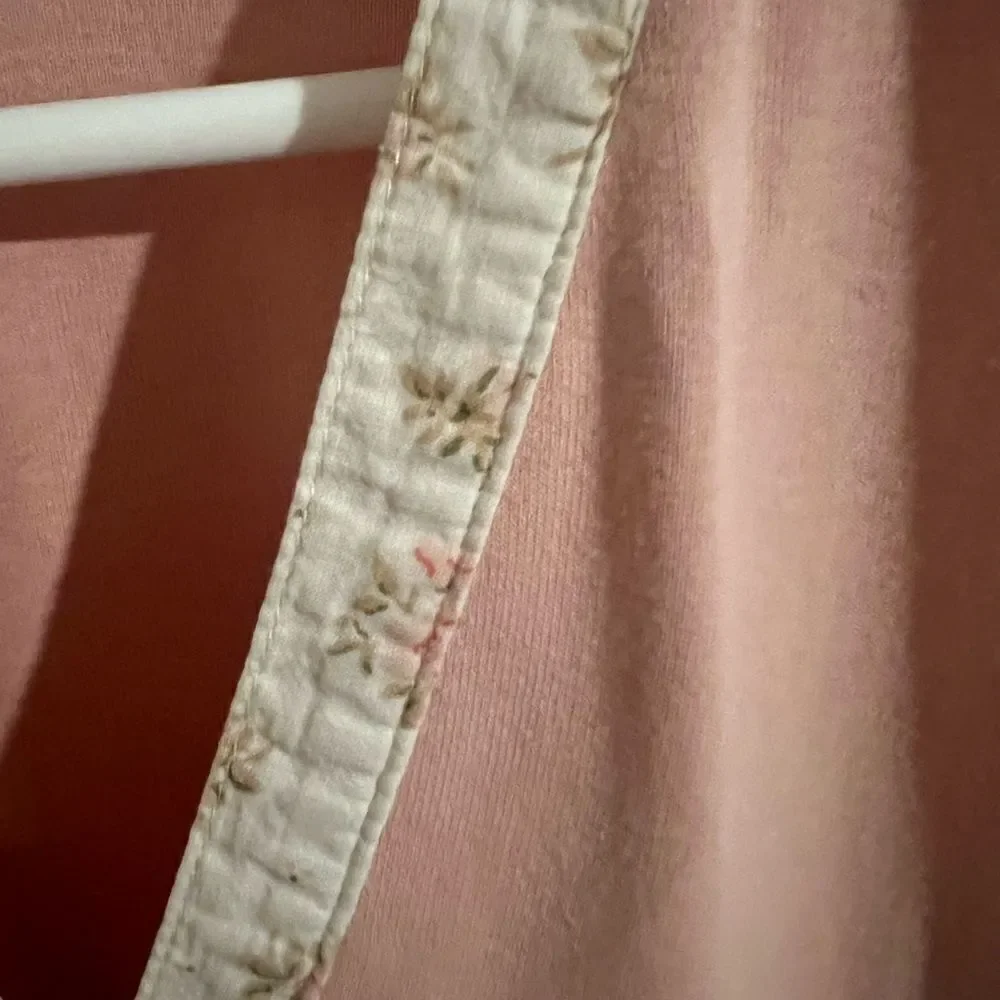 Old Navy T-shirt